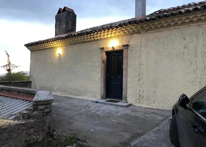 Maison de charme dans un Hameau Provençal